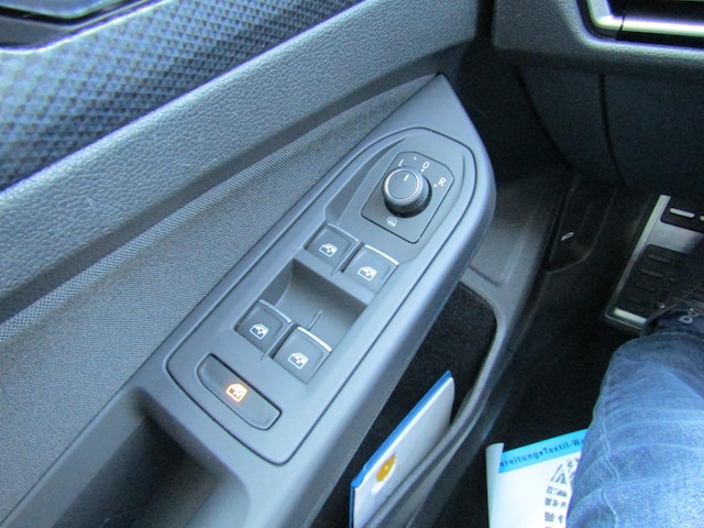 Volkswagen Golf 1.0 TSI