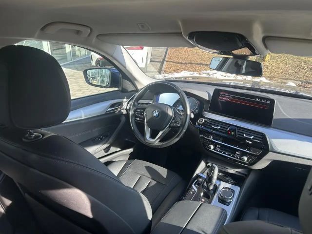 BMW 530 530e Touring xDrive