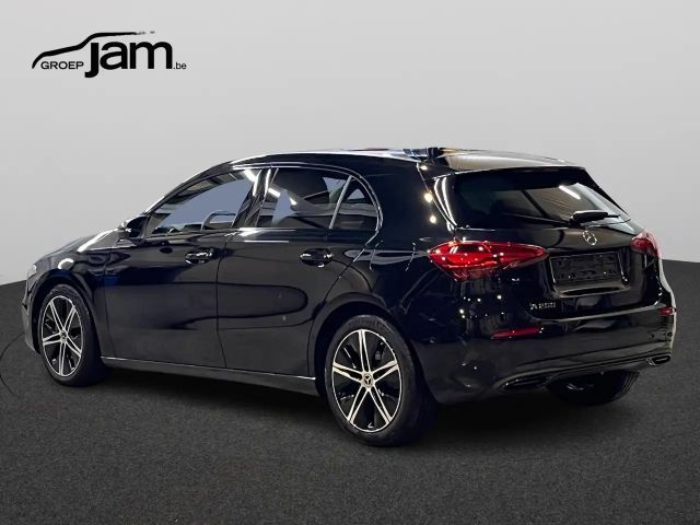 Mercedes-Benz A 200 Hatchback