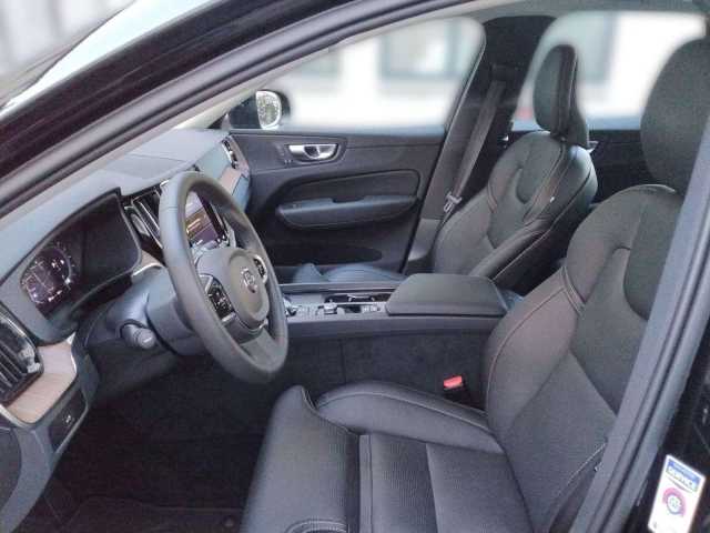 Volvo XC60 Dark Plus