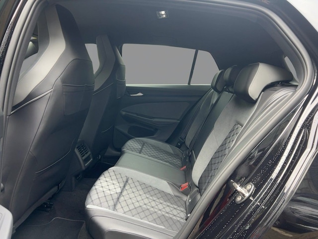 Volkswagen Golf 2.0 TSI DSG Golf VIII R-Line