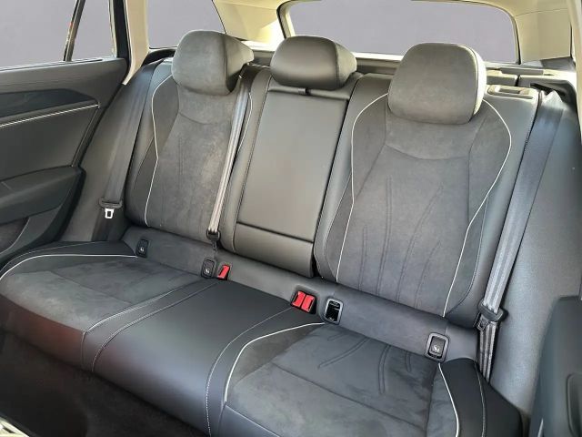 Volkswagen Passat 1.5 eTSI Business DSG