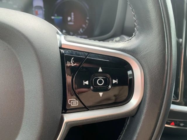 Volvo V60 Hybrid R-Design Recharge