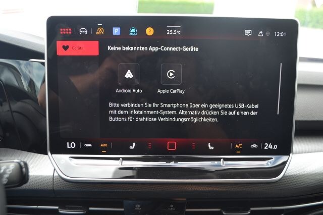 Volkswagen Golf DSG Pro Style Variant