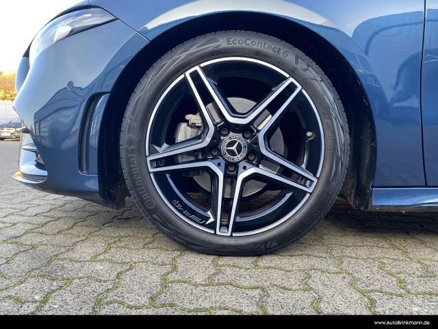 Mercedes-Benz A 200 4MATIC AMG Line Hatchback