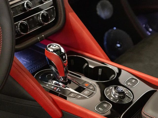 Bentley Bentayga V8