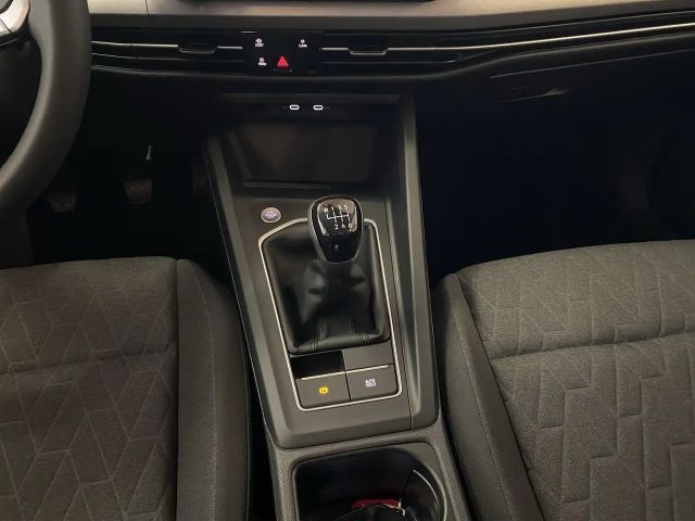 Volkswagen Golf 1.5 TSI BMT Golf VIII