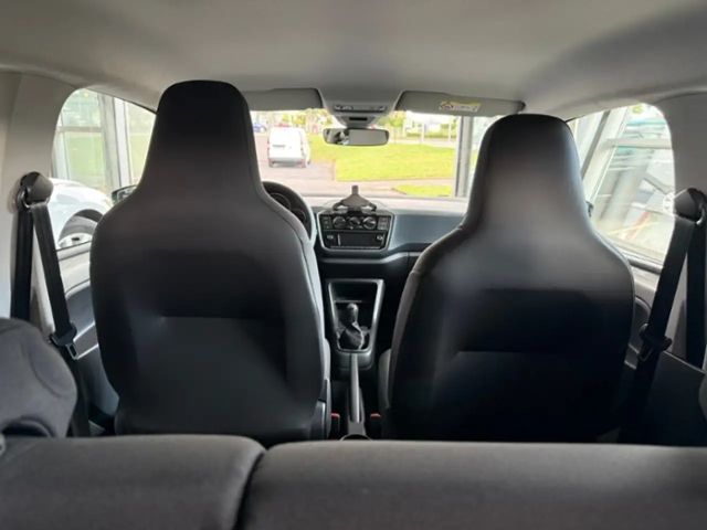 Volkswagen up! Move Move up!