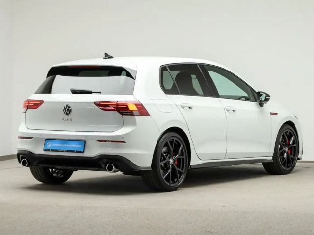Volkswagen Golf 2.0 TSI DSG GTI Golf VIII Style