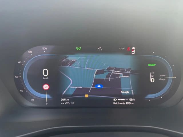 Volvo XC40 AWD Plus Recharge Twin Engine