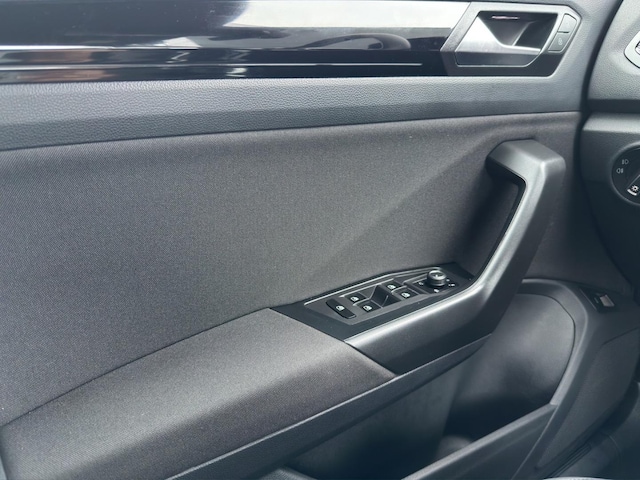 Volkswagen T-Roc 1.5 TSI DSG Sport