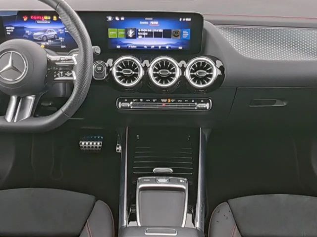 Mercedes-Benz EQA 350 4MATIC AMG Line