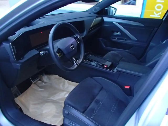 Opel Astra Sports Tourer Ultimate