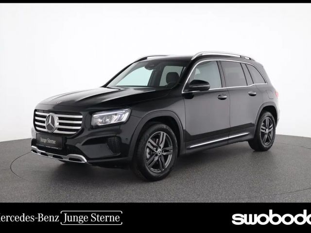 Mercedes-Benz GLB 180 Österreich-Edition AHK Winterpaket