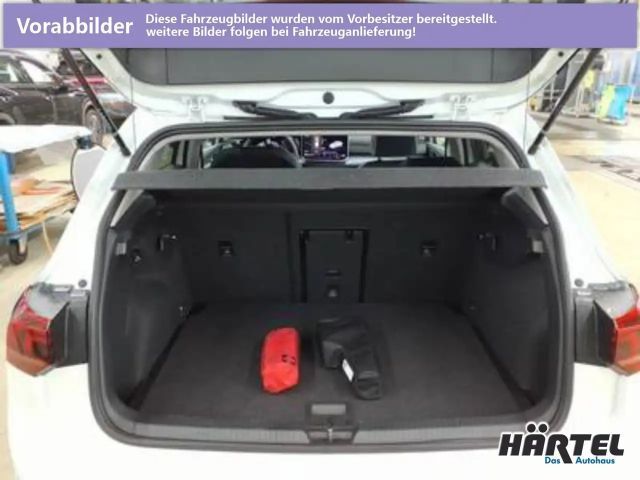 Volkswagen Golf 1.5 eTSI DSG