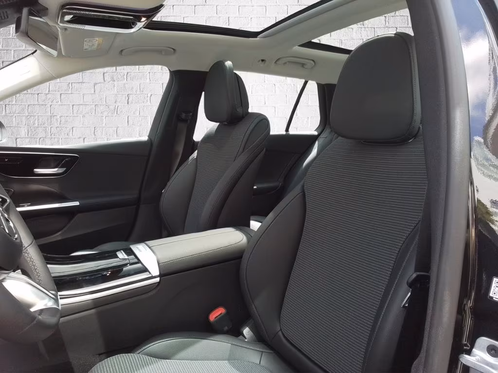 Mercedes-Benz C 220 dT 4M*AHK*PANORAMAD*KAMERA*LED*KEYLESS-GO*