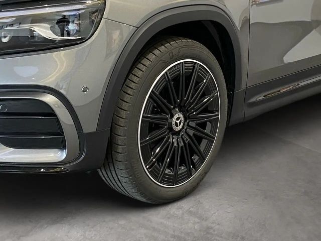 Mercedes-Benz GLB 200 AMG Line