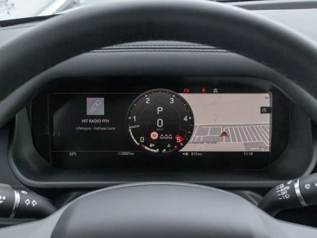 Land Rover Defender 110 D250 Dynamic SE