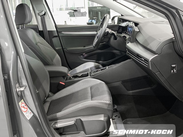 Volkswagen Golf 1.5 eTSI DSG