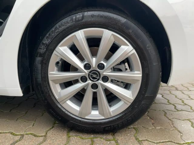 Opel Astra 1.2 Turbo Enjoy Turbo