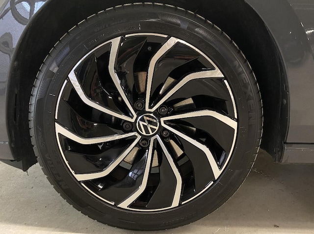 Volkswagen Golf 1.5 TSI Golf VIII Variant