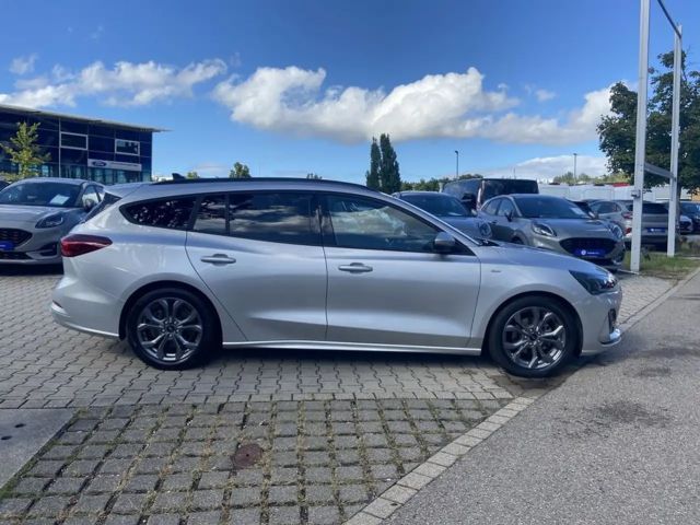 Ford Focus ST Line Wagon
