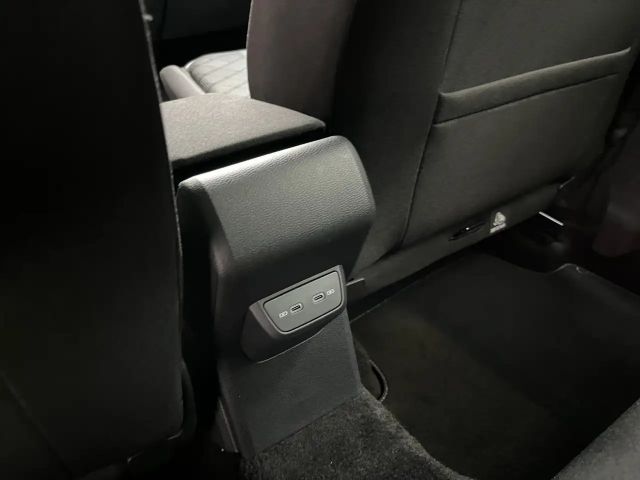 Volkswagen Taigo 1.0 TSI DSG R-Line