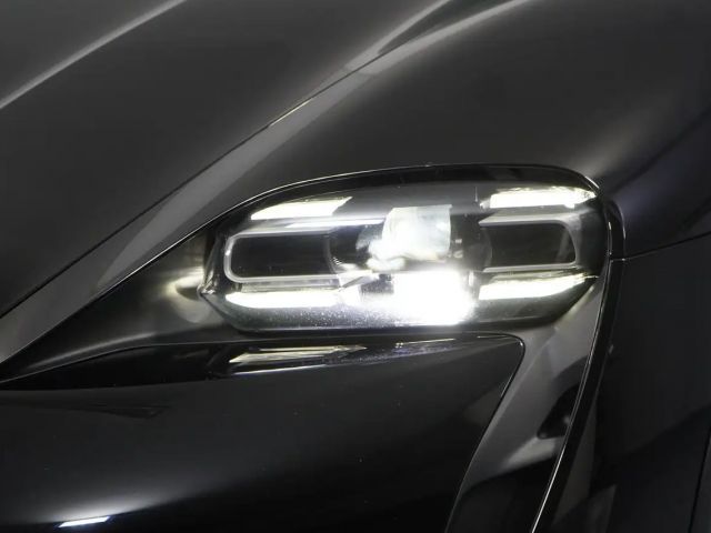 Porsche Taycan 4 Cross Turismo