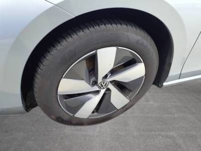 Volkswagen Passat 1.5 eTSI DSG Variant