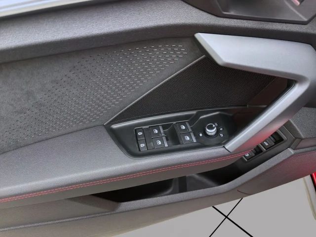 Audi A3 Hybride S-Line Sedan