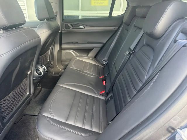 Alfa Romeo Stelvio Lusso Q4 TI