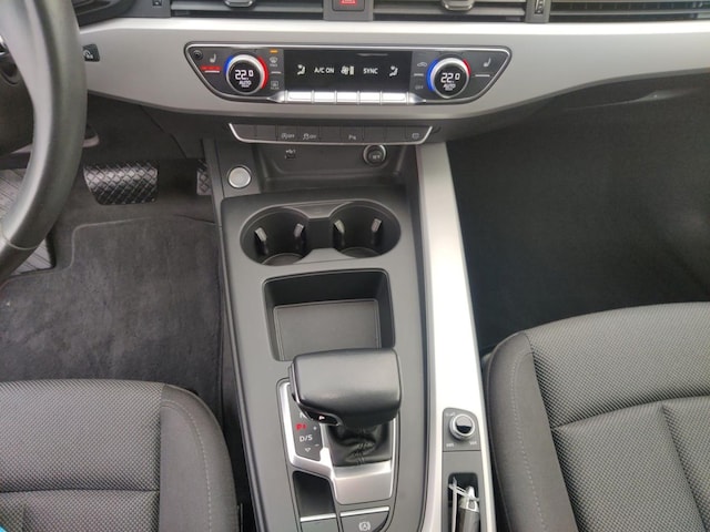 Audi A4 30 TDI Avant S-Tronic