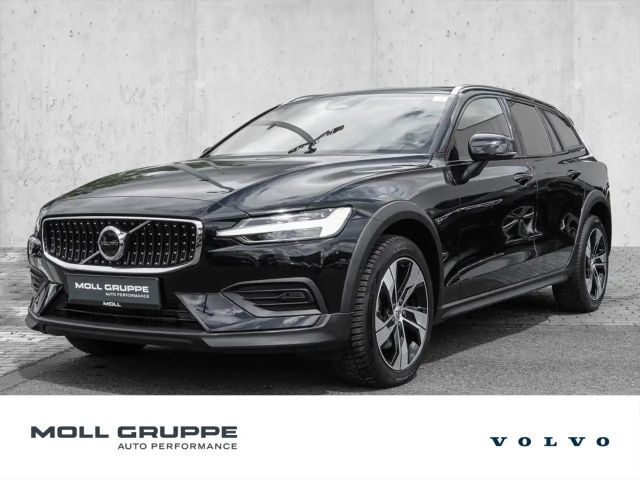 Volvo V60 Cross Country AWD Plus