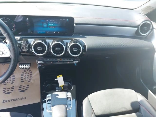 Mercedes-Benz CLA 180 AMG Line Shooting Brake