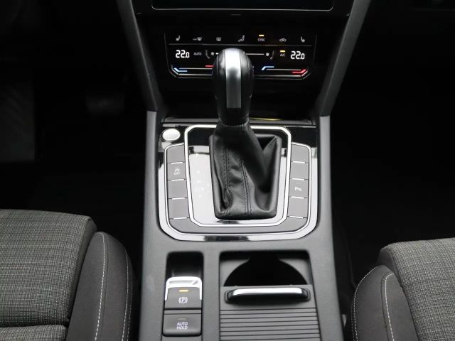 Volkswagen Passat 2.0 TSI Business DSG Variant