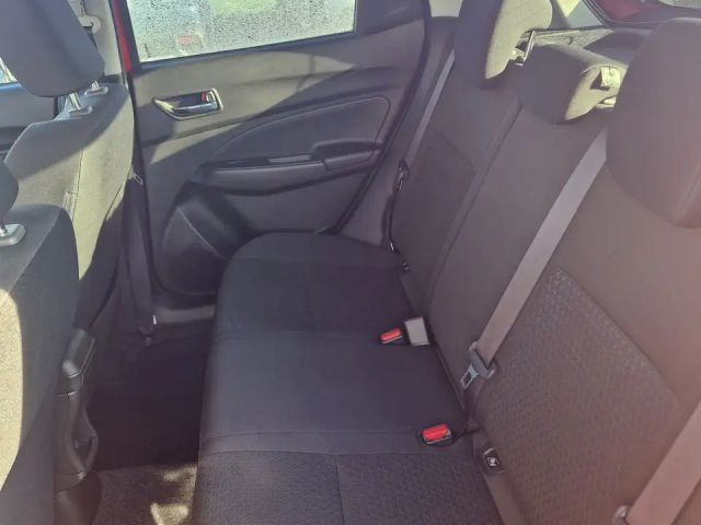 Suzuki Swift Comfort DualJet Hybrid