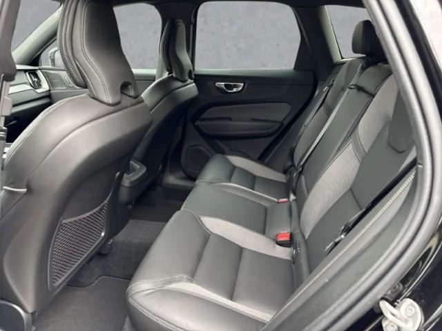 Volvo XC60 Dark Plus