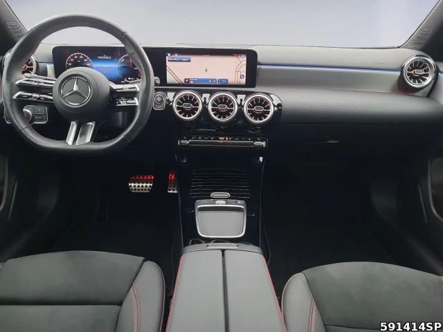 Mercedes-Benz A 250 AMG Line