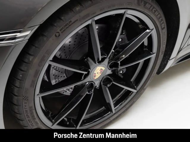 Porsche 992 Carrera Coupé