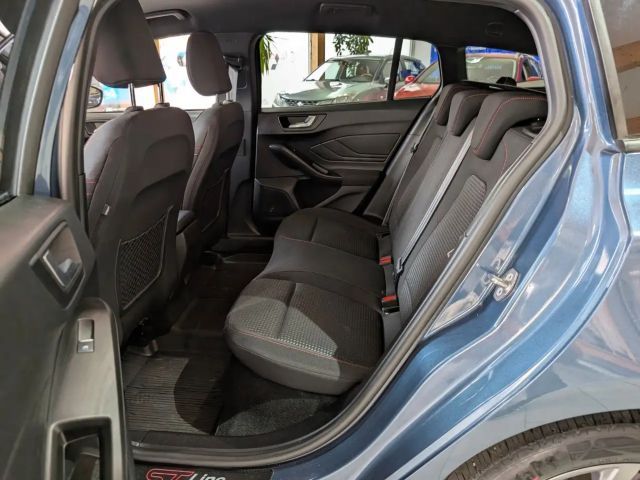 Ford Focus EcoBoost ST Line Wagon