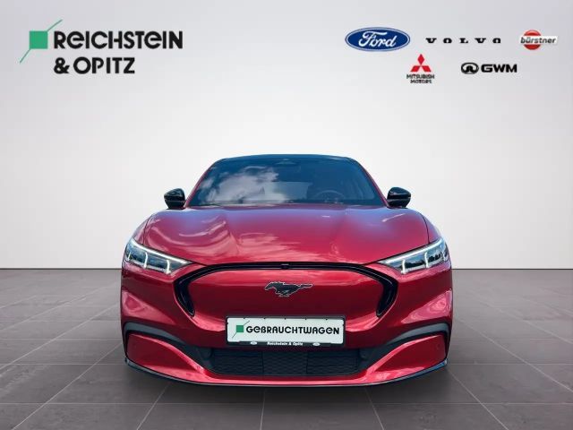 Ford Mustang Mach-E 75 kWh AWD