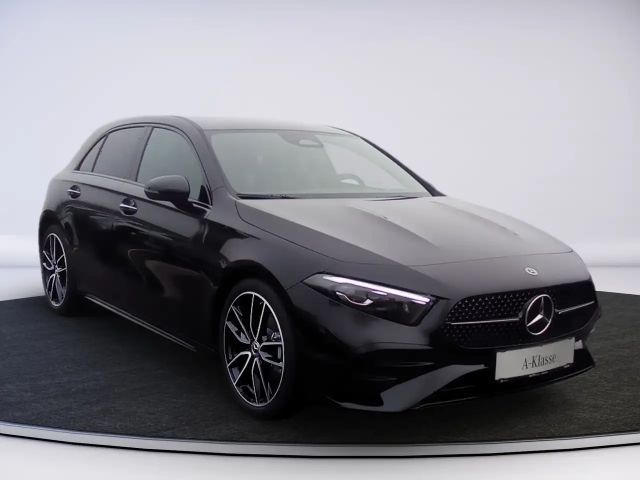 Mercedes-Benz A 180 AMG Line Hatchback