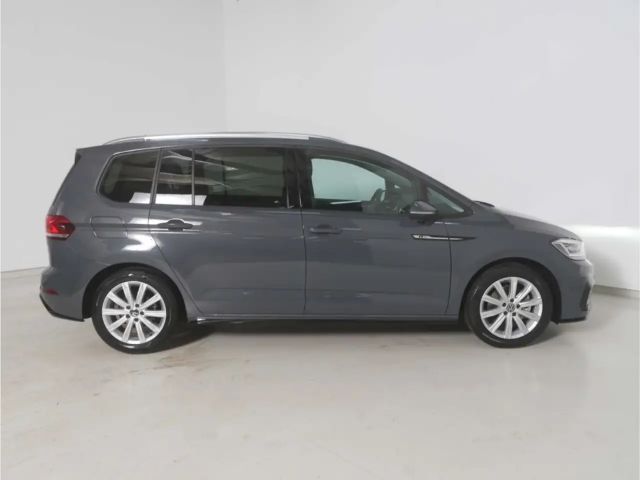 Volkswagen Touran 1.5 TSI DSG R-Line