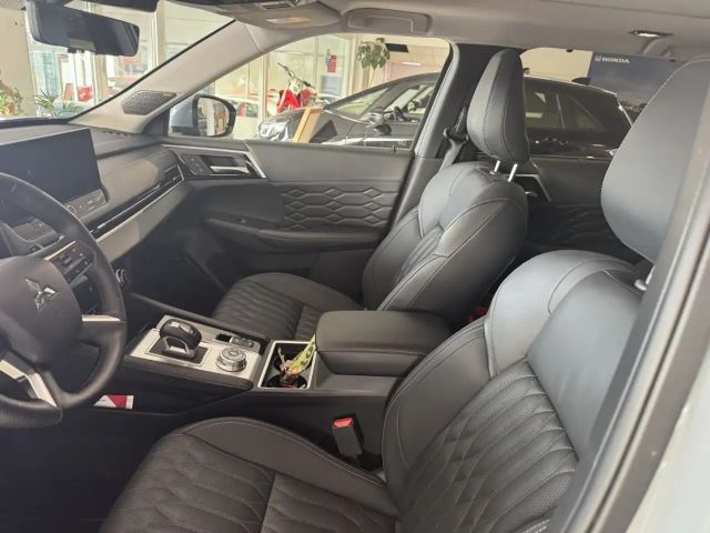 Mitsubishi Outlander 4WD PHEV