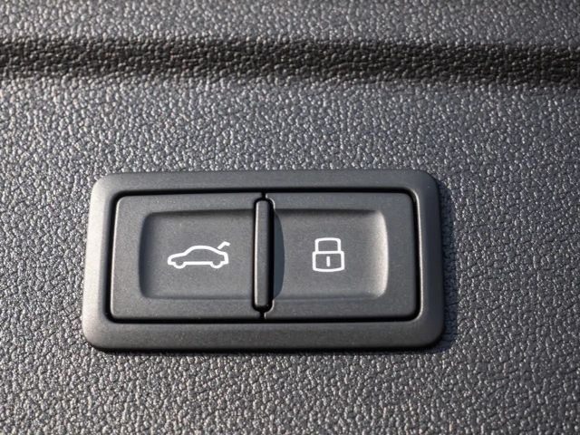 Audi A3 35 TFSI S-Line Sedan Sportback