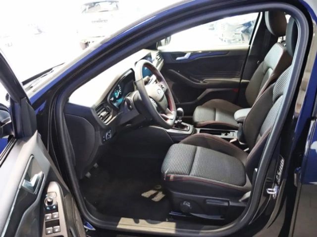 Ford Focus ST Line Wagon