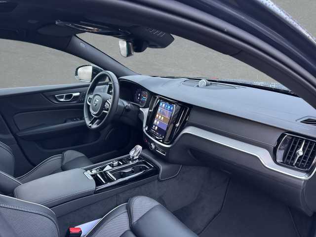 Volvo V60 AWD Dark Hybrid T6 Ultra