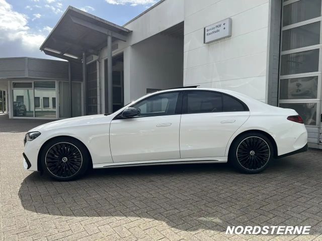 Mercedes-Benz E 200 AMG Line Sedan