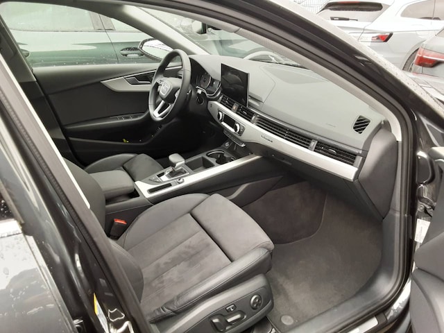 Audi A4 40 TDI Quattro S-Tronic Sedan