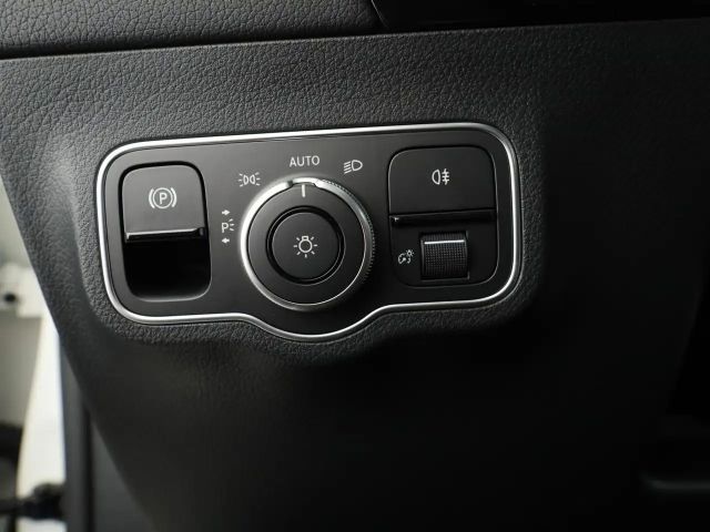 Mercedes-Benz B 200 AMG Line